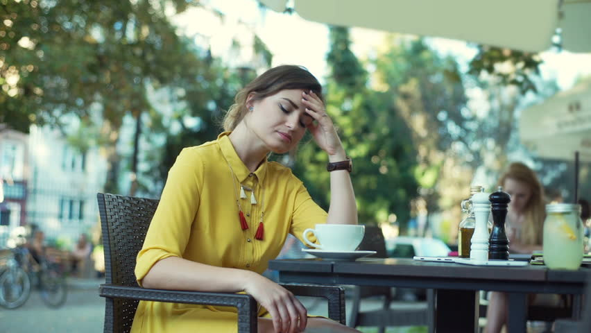 Hoa mặt chóng mặt liên quan đến bệnh gì?
